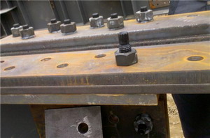 高強度螺栓安裝連接