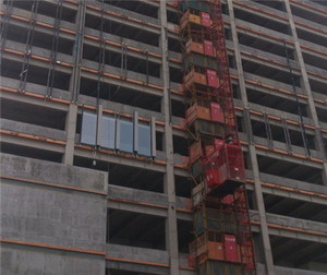 鋼構高層的中心支撐