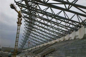 四角錐網架的安裝方法