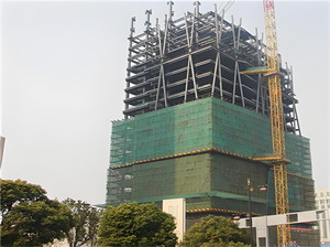 鋼構高層的柱距