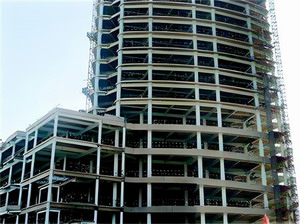 鋼構高層的箱形截面設計類型