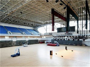 鋼構(gòu)場(chǎng)館的燈具布置